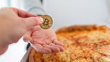 It's Bitcoin Pizza Day: The Story Behind $700 Million In BTC Spent on One Dinner