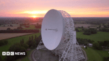 Jodrell Bank's Lovell telescope faces axe in science cuts, BBC understands