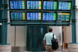 As flight delays loom, SpaceX puts up defense in rocket vs. airplane debate