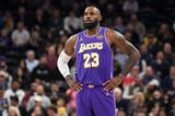 Lakers Urged to Pull Trigger on Blockbuster LeBron James Trade With Warriors
