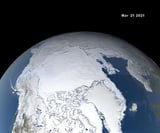 Cosmic dust reveals dynamic shifts in central Arctic sea-ice coverage over the last 30,000 years