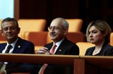 Turkish court rules to remove CHP leader Ozgur Ozel | AP News