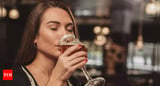 Moderate drinkers may live longer than teetotalers, claims a study