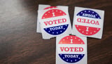 Independent voters increasingly identify as Democrats: Poll