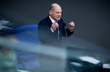 Scholz assures Zelensky of continued military support