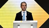 Commonwealth Bank chair backs in Matt Comyn for another three years as chief executive