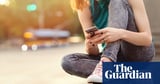 France to trial ban on mobile phones at school for children under 15