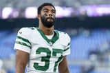 Jets’ Qwan’tez Stiggers Stretchered Off Field in Frightening Training Camp Scene