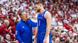 Kansas' Dickinson out vs. Arkansas, should practice this weekend - ESPN