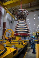 NASA Stennis Installs RS-25 Engine for Hot Fire Test