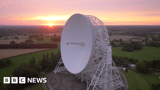 Jodrell Bank's Lovell telescope faces axe in science cuts, BBC understands