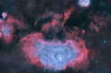 In 2025, astronomers mapped Quipu, the largest reliably identified cosmic superstructure yet—a branching filament roughly 1.4 billion light-years long, 13,000 times the diameter of the Milky Way’s stellar disc, with an estimated mass of about 200 quadrillion Suns.