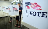 Independent voters shift toward Democrats ahead of US midterms poll
