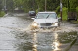 Chicago flooding: Why suburbs are under warnings and events are delayed - NewsBreak