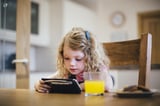 Under-fives should not watch screens for more than an hour a day, Keir Starmer tells parents