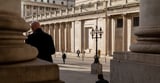 Bank of England Holds Interest Rates Steady, but Signals Cuts