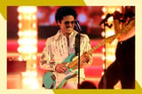 Bruno Mars extends Las Vegas residency, adds New Years shows. Get tickets