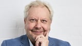Aussie billionaire tech founder steps down
