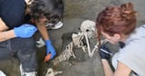 2 victims of ancient Pompeii eruption found, along with gold treasures