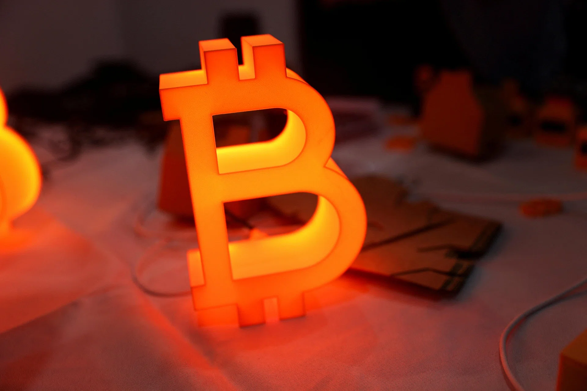 Bitcoin steadies after US$60,000 breach as Saylor hints at buying