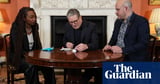 Keir Starmer takes public HIV test in push to destigmatise testing for virus