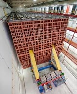 Neutrino experiments in US and Japan join forces