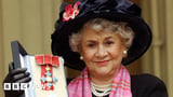 Dame Joan Plowright: Acting legend dies at 95
