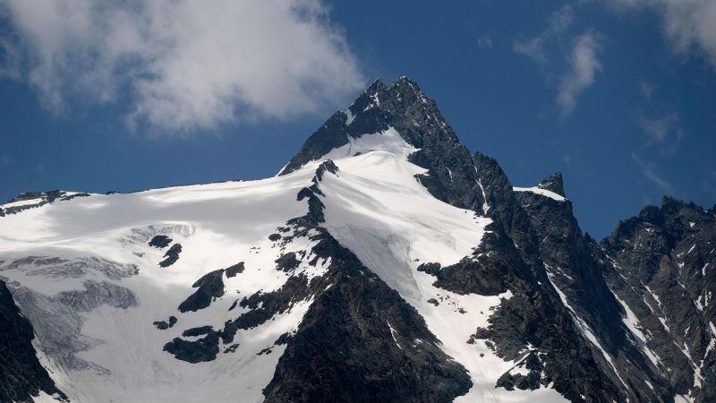 Climber accused of leaving girlfriend to die on Austria’s tallest mountain goes on trial