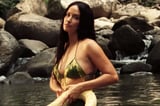 Kacey Musgraves Strips Down with a Parrot and Enjoys a Steamy Hookup in Sexy New Video for Viral Hit ‘Mexico Honey’
