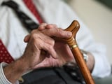 Study pinpoints ‘critical time windows’ for illnesses that pose dementia risk