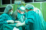 Database analysis identifies 'sweet spot' for safe surgery after heart attack