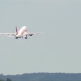 EasyJet's outlook uncertain amid fuel costs and weak bookings