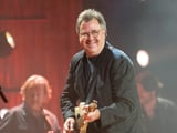 Vince Gill Speaks Out On The Streaming Era, Admitting He "Used To Make Money"