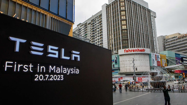 Malaysia Eyes EV Market, Invites Tesla for Giga Factory Assembly Amid Semiconductor Focus