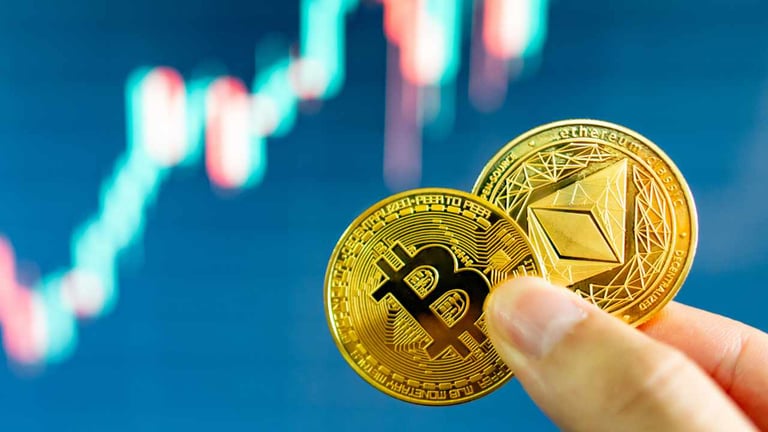 Bitcoin and Ethereum Soar as Cryptocurrency Market Predicted to Reach $4.94 Billion by 2030