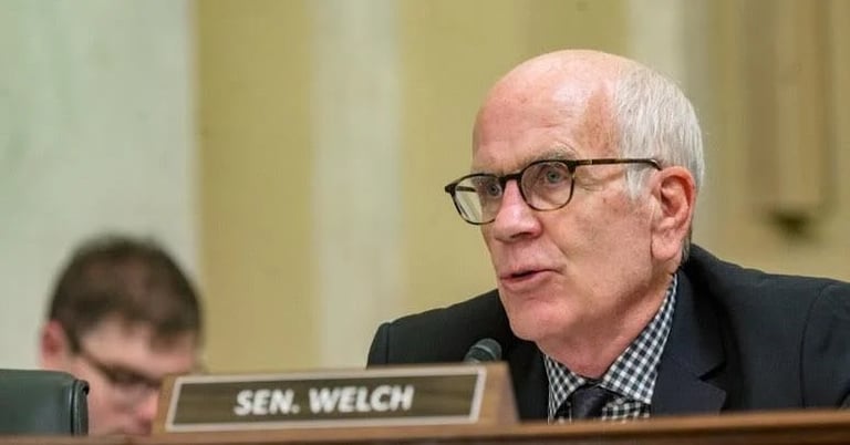 Bernie Sanders Leads Senators in Demand to Reverse Restrictive Immigration Policy Affecting Public Assistance Access
