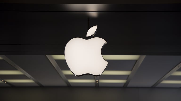 Apple Expands into Saudi Arabia with Flagship Stores and Developer Academy, Launches Online Store by 2025