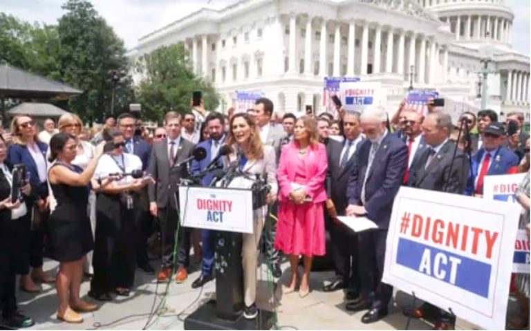 2025 Dignity Act Aims to Protect Mixed-Status Families and Reform Immigration System