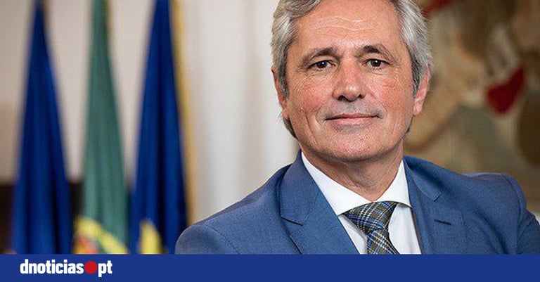 Rodrigues Endorses Gouveia e Melo for President to Counter Far-Right and Strengthen Portugal's Democracy