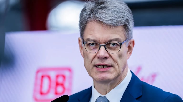 Germany to Mandate Car Door-Warning Systems to Protect Cyclists from Dooring Accidents