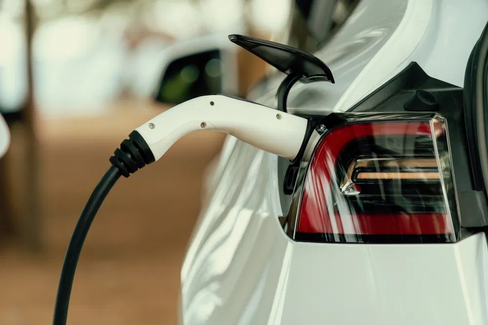 Norway's EVs Surpass Gasoline Cars Amidst Europe's Slow Adoption and Industry Challenges