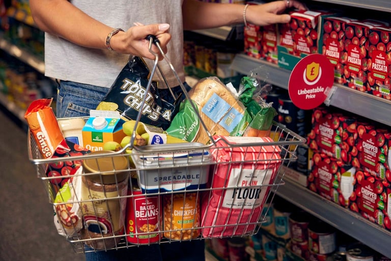 UK Households to Lose £2,400 in Real Income by 2027 Amid Energy Crisis and Inflation