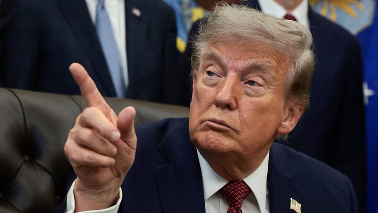 Trump Urges Senate to Delay Recess Until SAVE America Act Passes Amid Tight Midterm Race