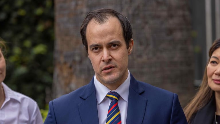 SA Opposition Leader Resigns Amid National Liberal Leadership Turmoil; Ashton Hurn Tipped as Successor