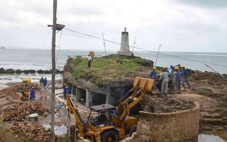 Kenya's Coastal Crisis: Rising Indian Ocean Swamps Hotels and Threatens Ecology