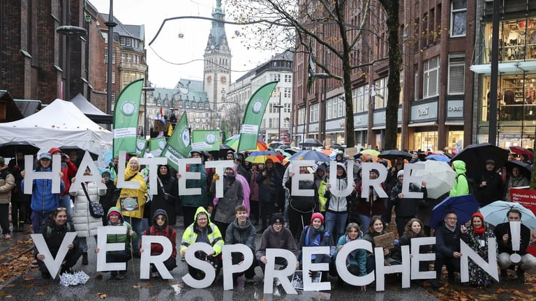 Mass Climate Protests Sweep Germany, Demand Bold Fossil Fuel Action at UN Conference