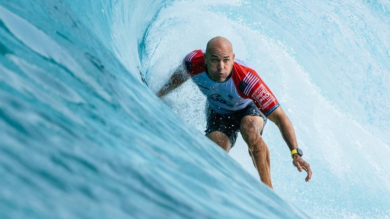 Kelly Slater Triumphs at Pipeline Pro; Tyler Wright Shines in Women's Heats