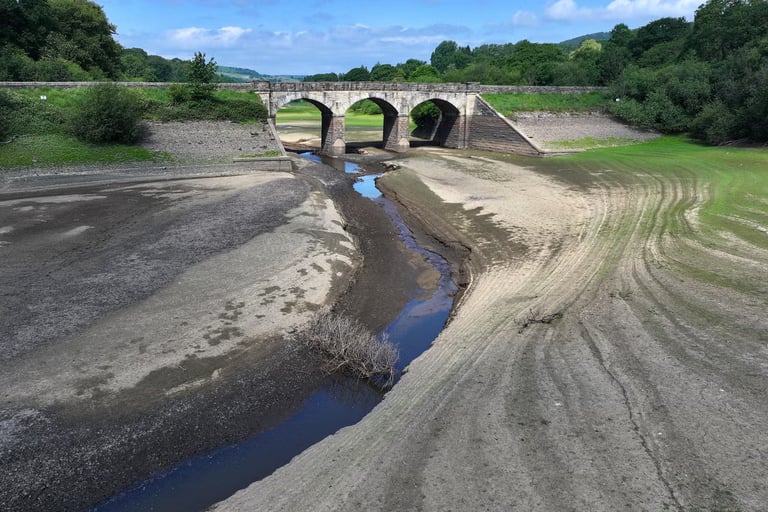 England Faces Potential 2026 Drought: Government Plans New Reservoirs Amid Winter Rainfall Warnings