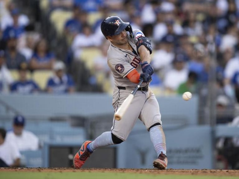 Astros Crush Dodgers 18-1 in Historic Dodger Stadium Defeat