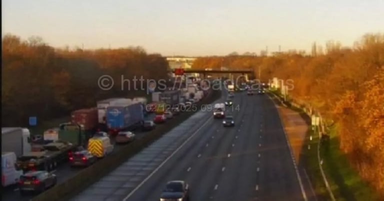 Massive M4 Eastbound Crash Causes Evening Chaos; Traffic Returns to Normal After Long Delays